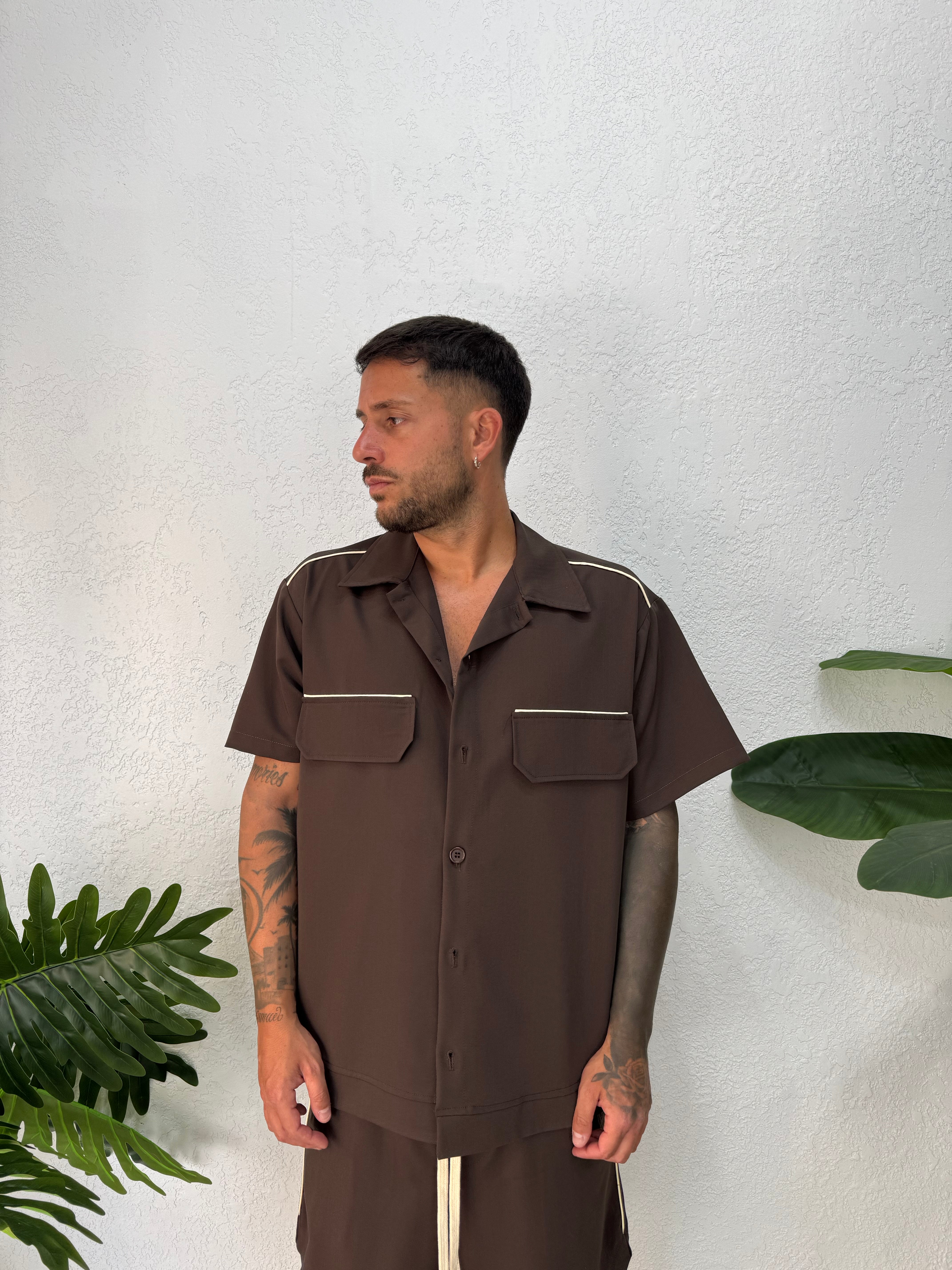 Camicia con Profili a Rilievo