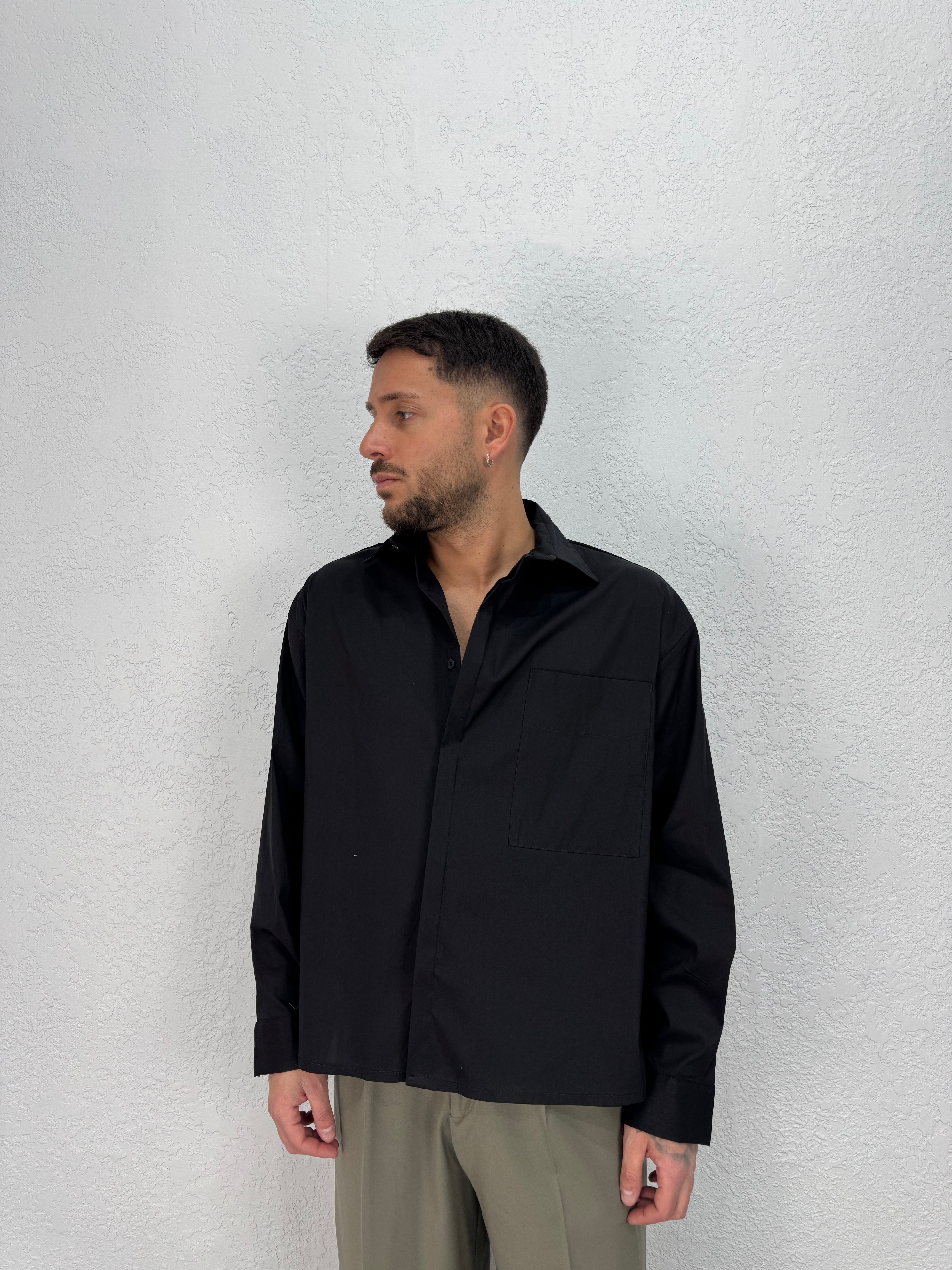 CAMICIA OVER CON SPACCHI LATERALI