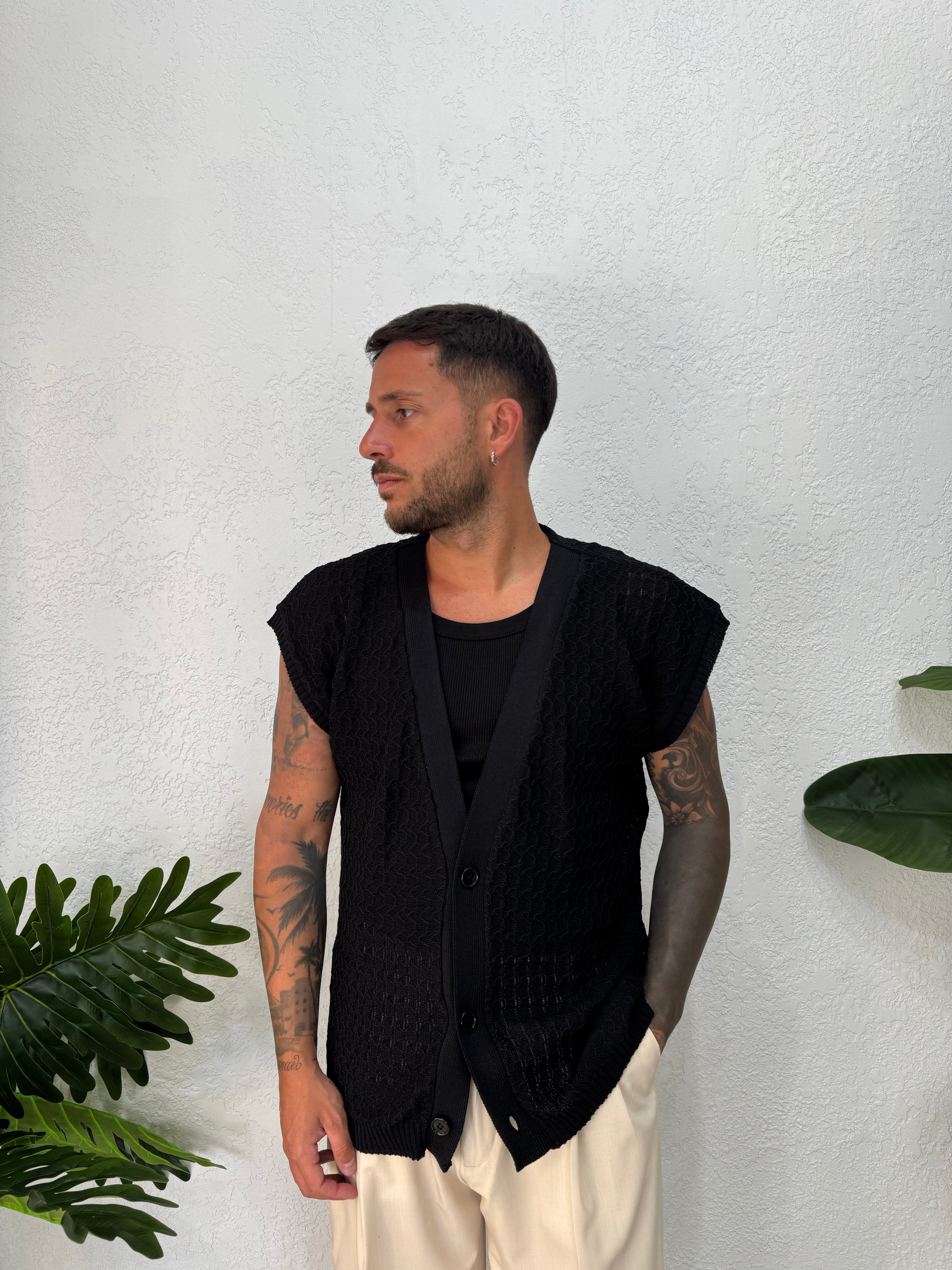 Cardigan Smanicato in Filo
