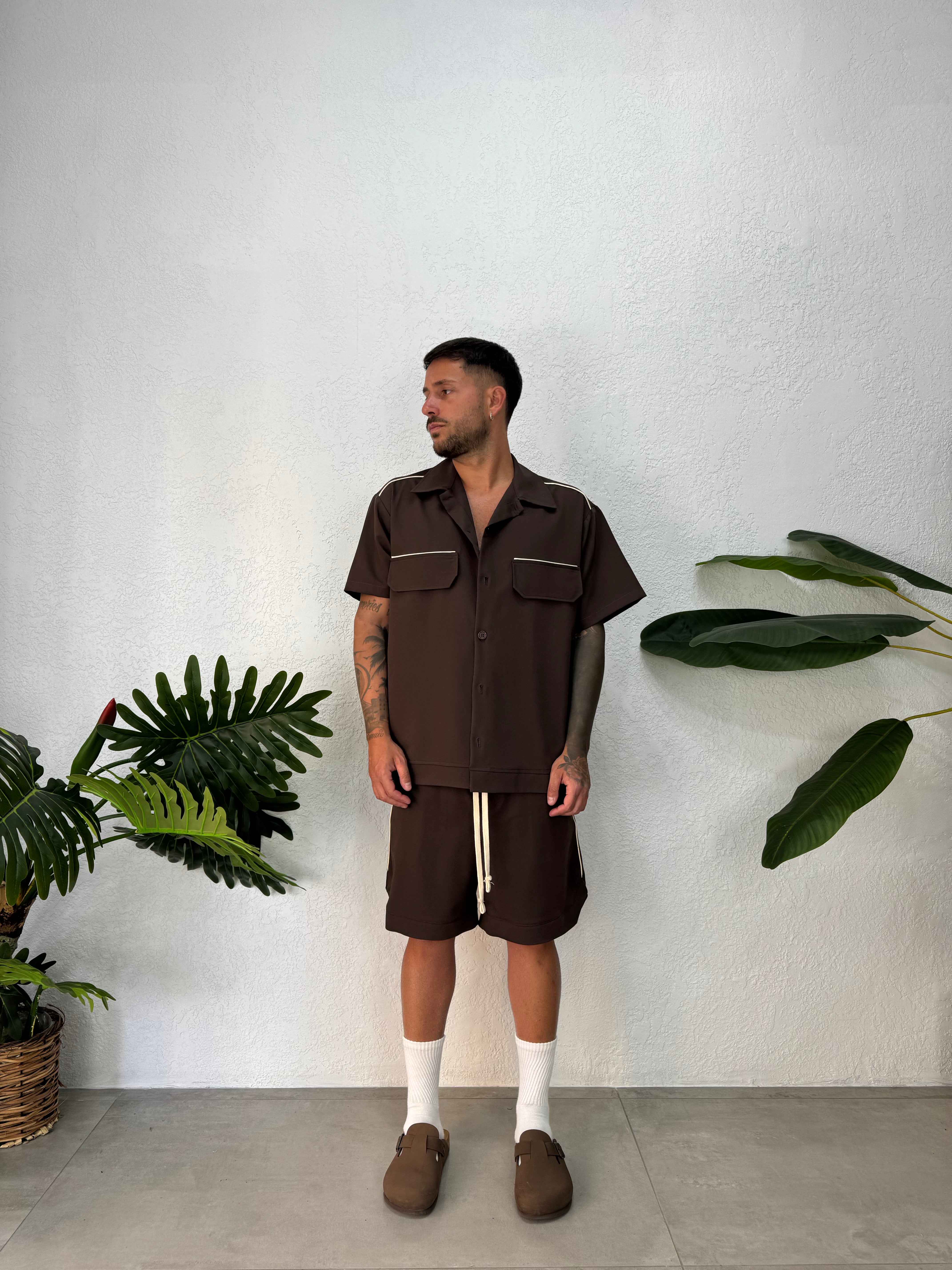 Camicia con Profili a Rilievo