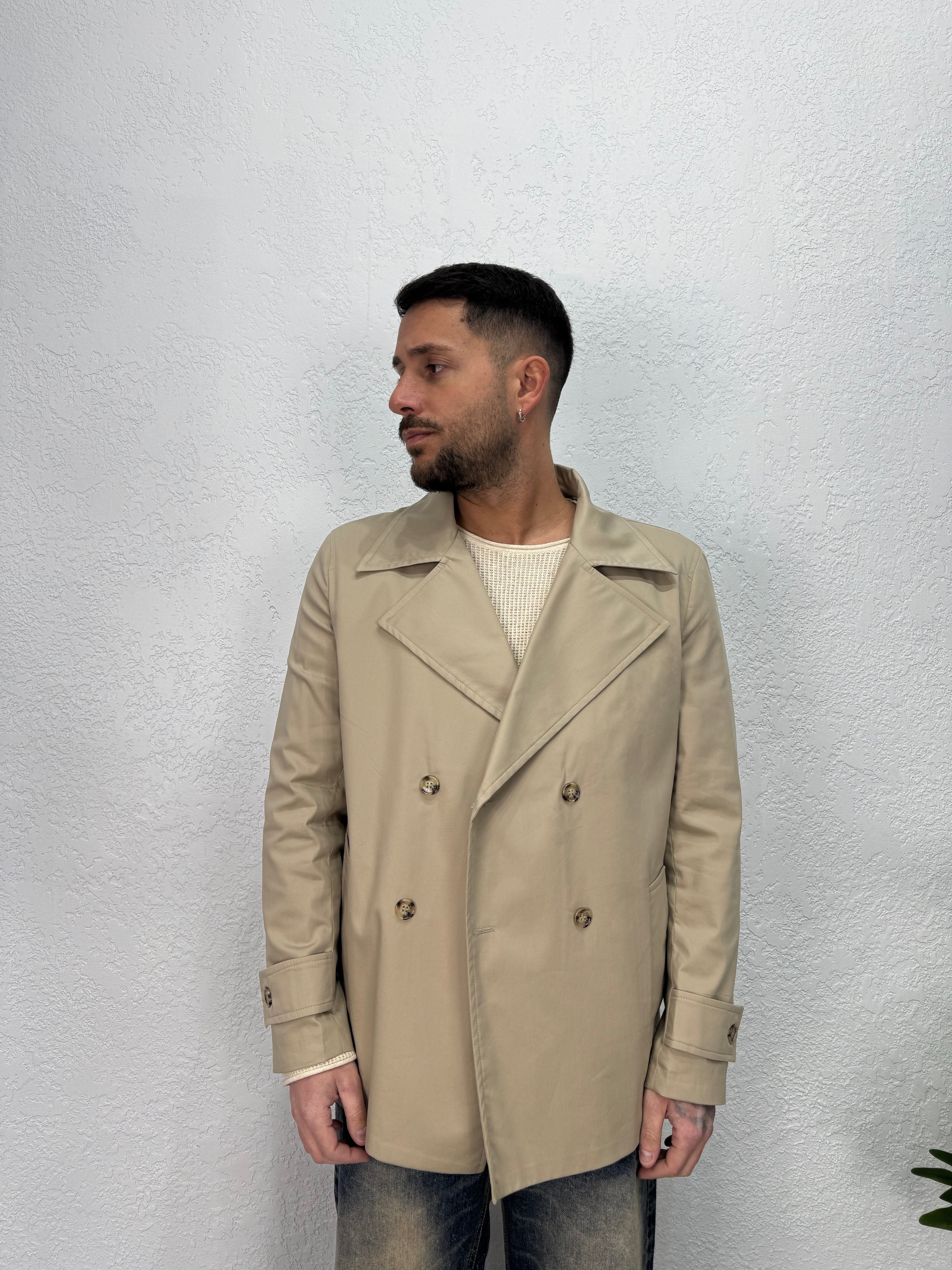 Trench Corto Tecnico