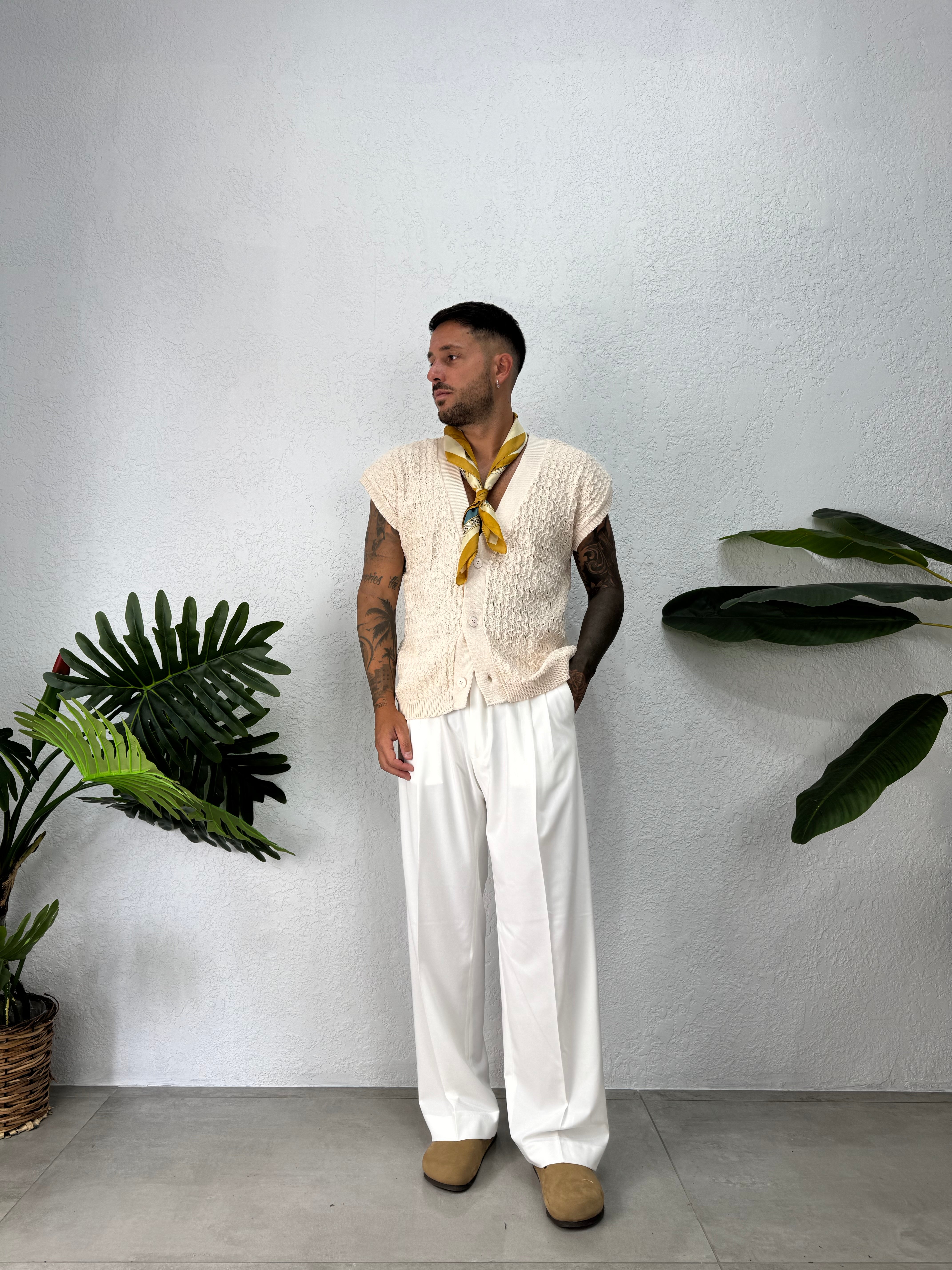 Cardigan Smanicato in Filo