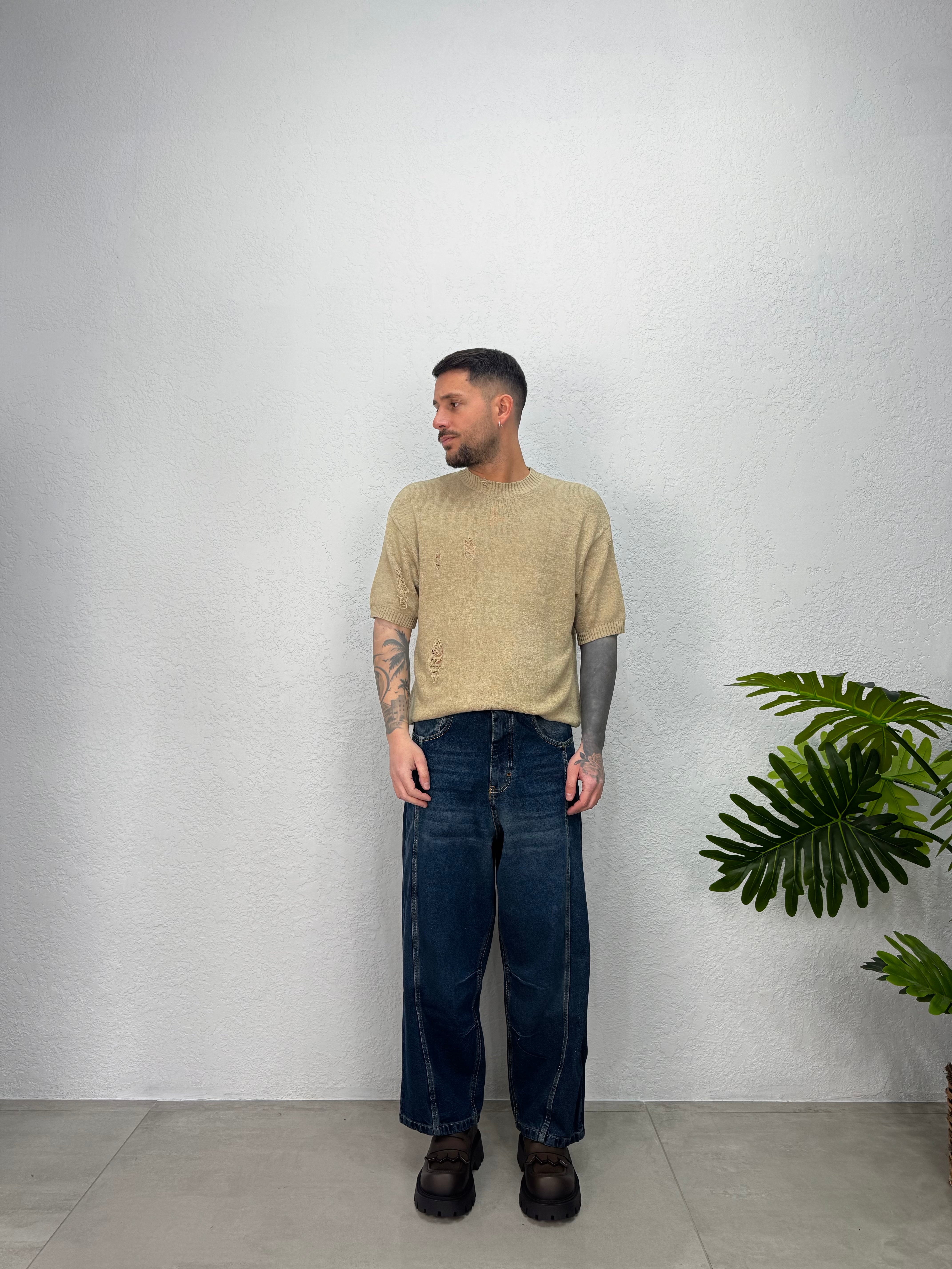 Maglia in Filo con Abrasioni