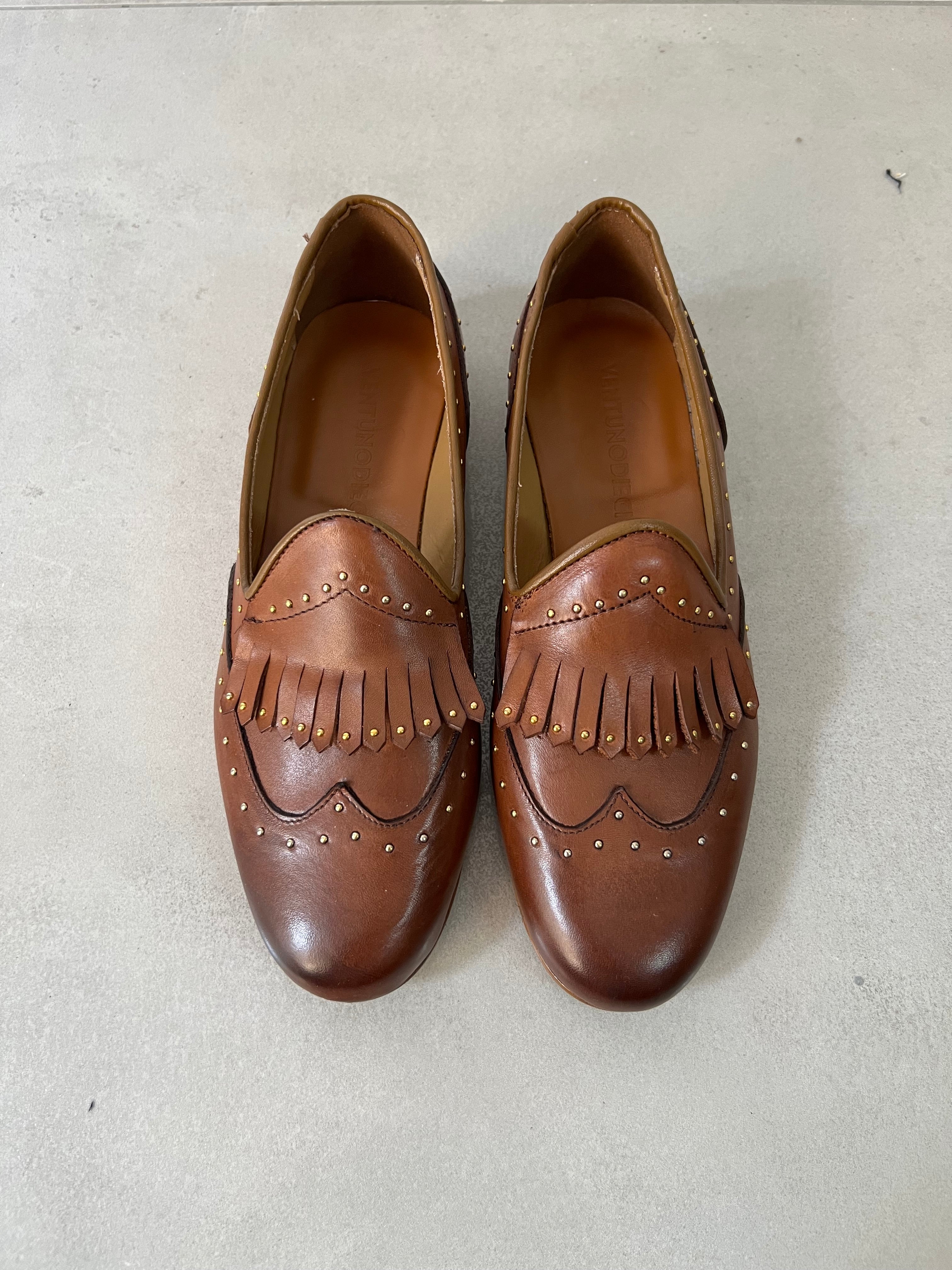 Mocassino in Cuoio con Borchie