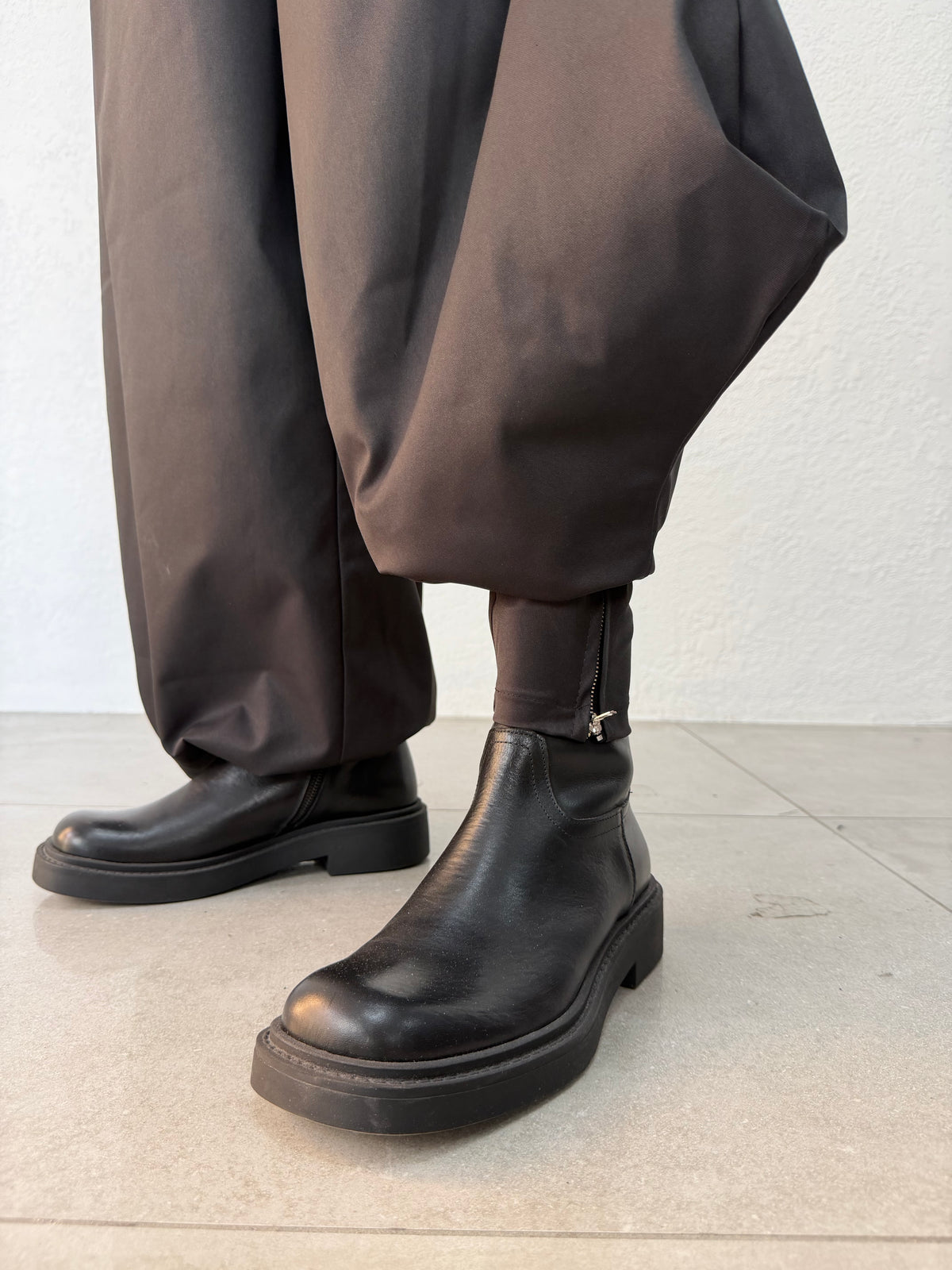 PANTALONE NIKKA