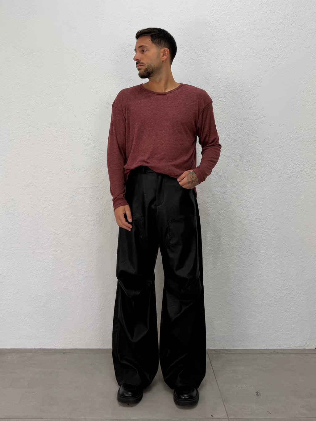 PANTALONE EFFETTO PELLE