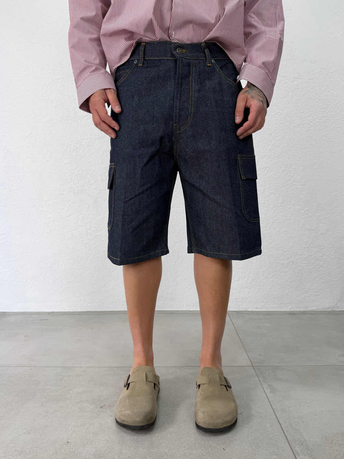 BERMUDA RAW DENIM CON TASCONI