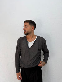 MAGLIA SCOLLO V  IN MISTO LANA
