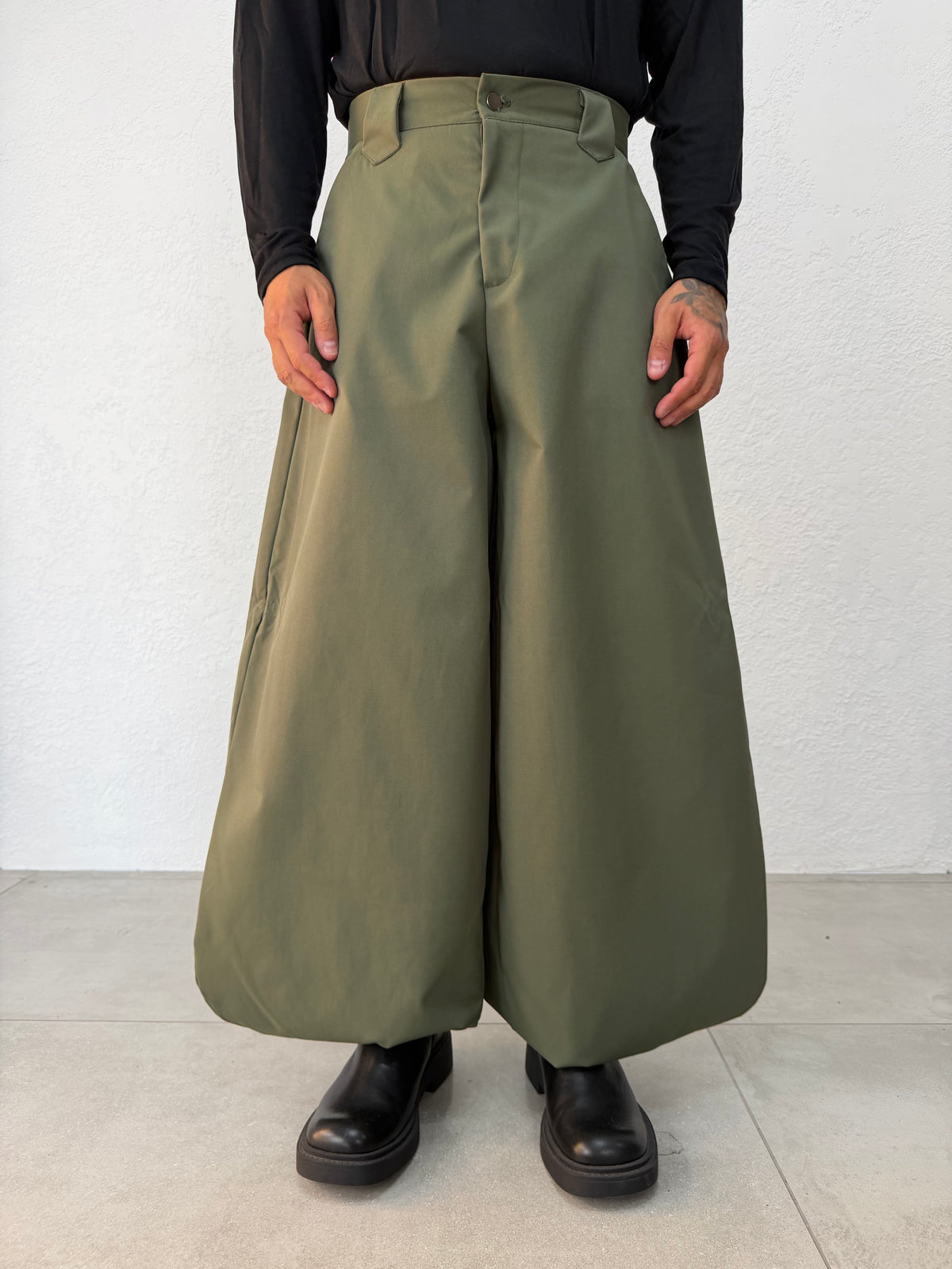 PANTALONE NIKKA