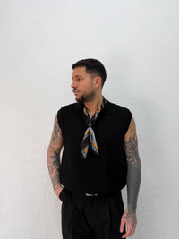 SMANICATO IN FILO CON COLLETTO