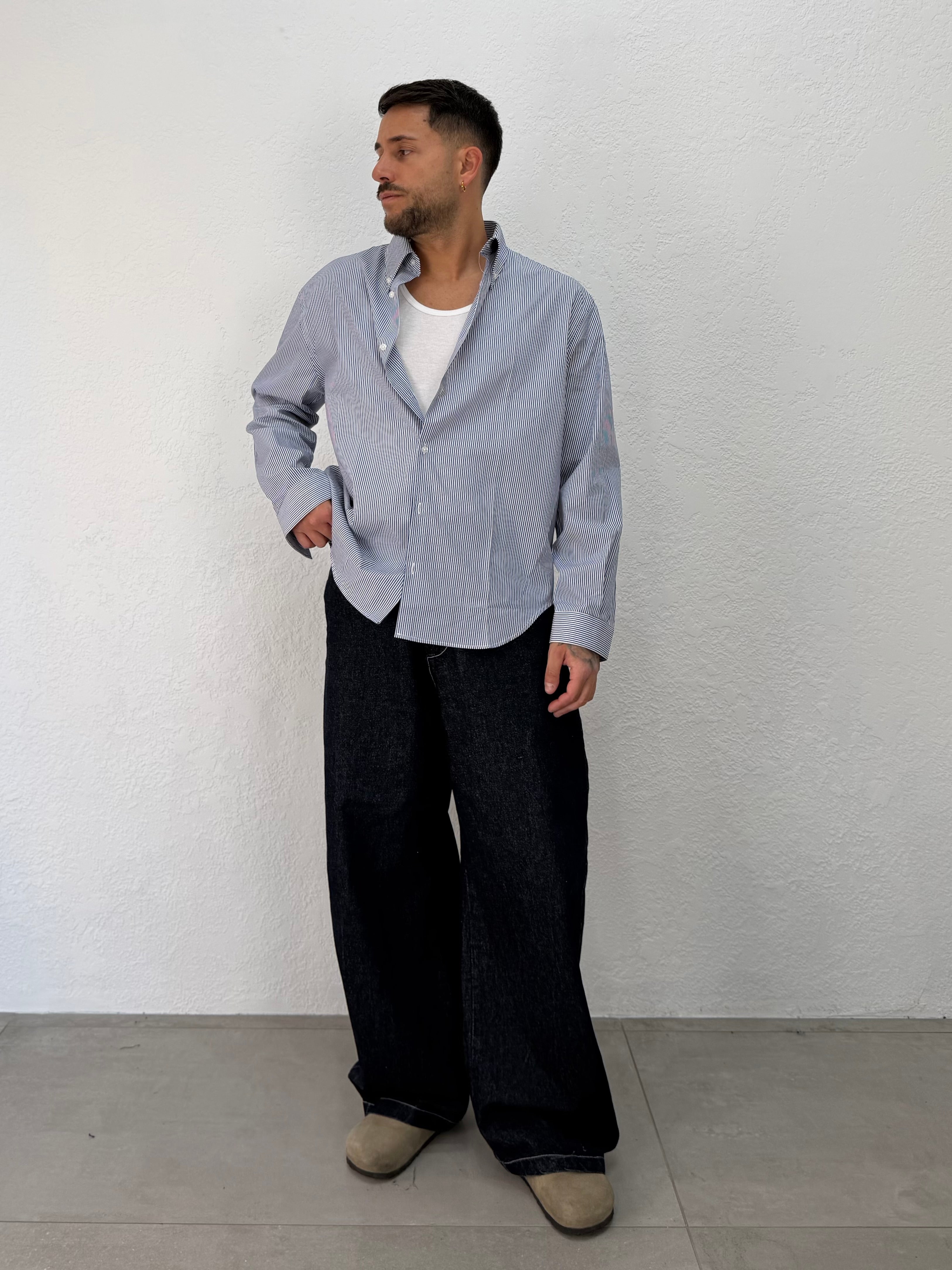 CAMICIA OVER STONDARA CON RICAMO VD RIGATA