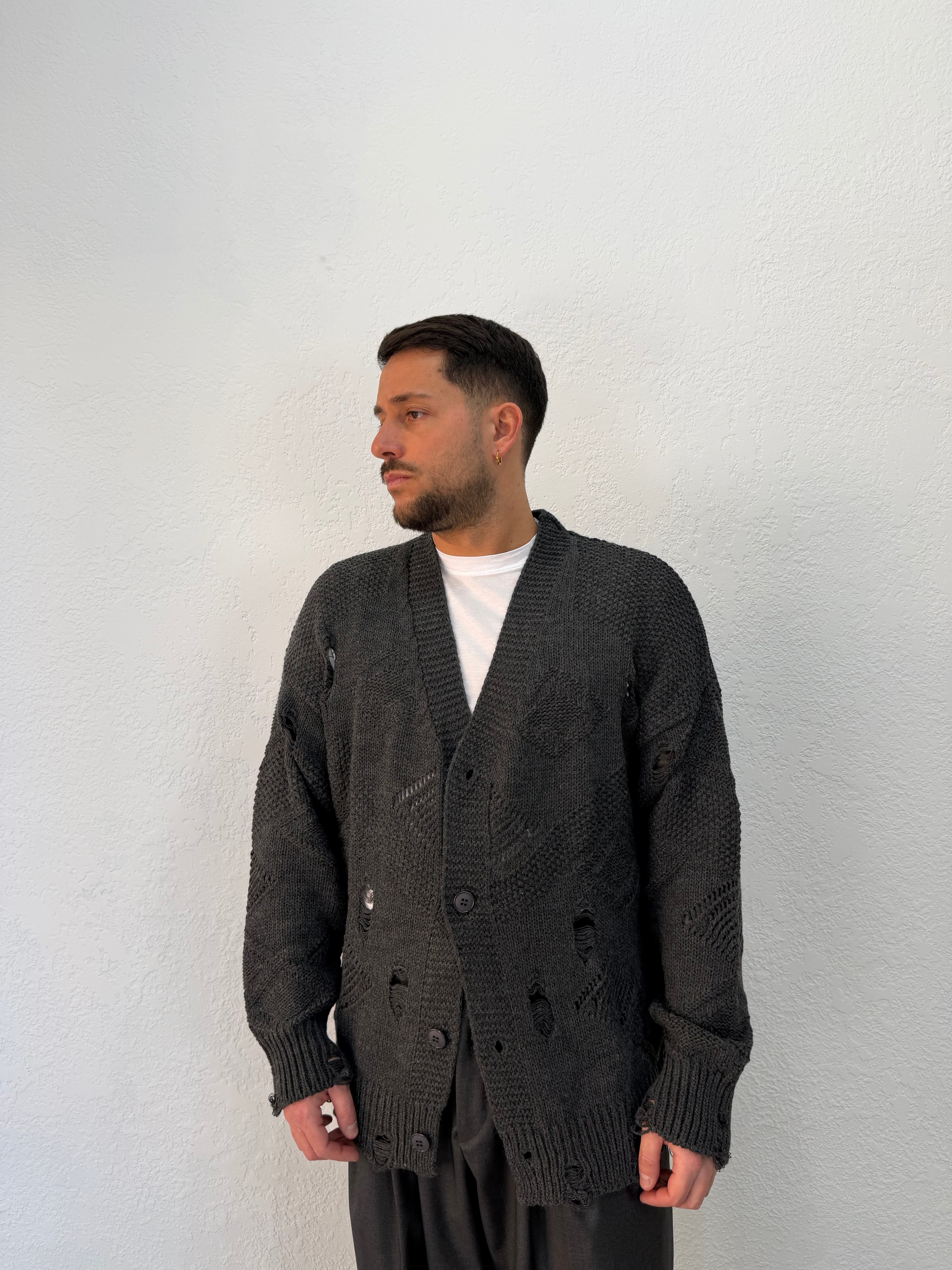 CARDIGAN OVER CON ROTTURE