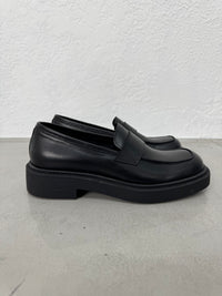 COLLEGE IN PELLE PUNTA QUADRATA