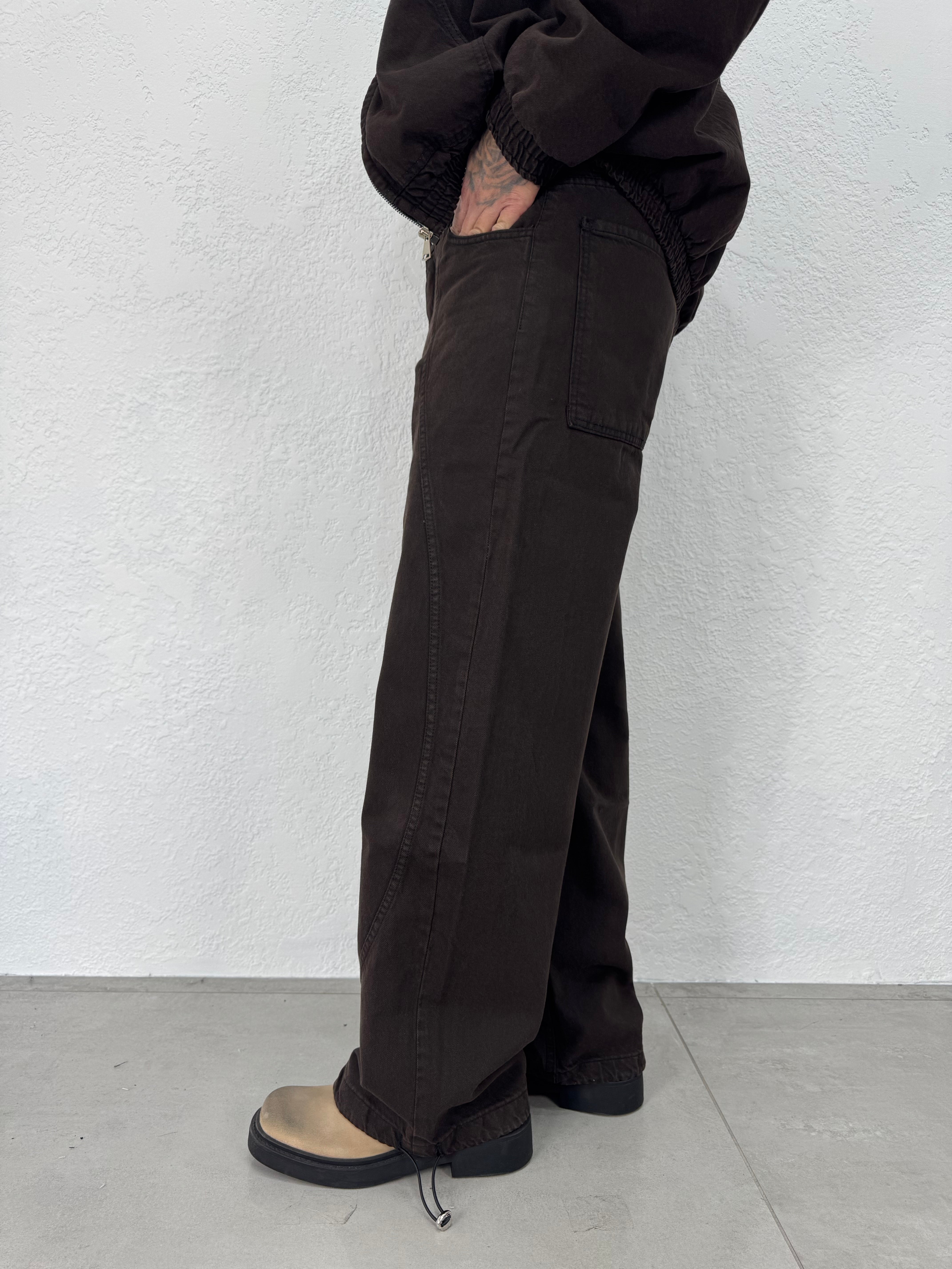 JEANS BAGGY LESS CON COULISSE SUL FONDO