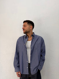 CAMICIA OVER STONDATA CON RICAMO VD RIGATA BLU