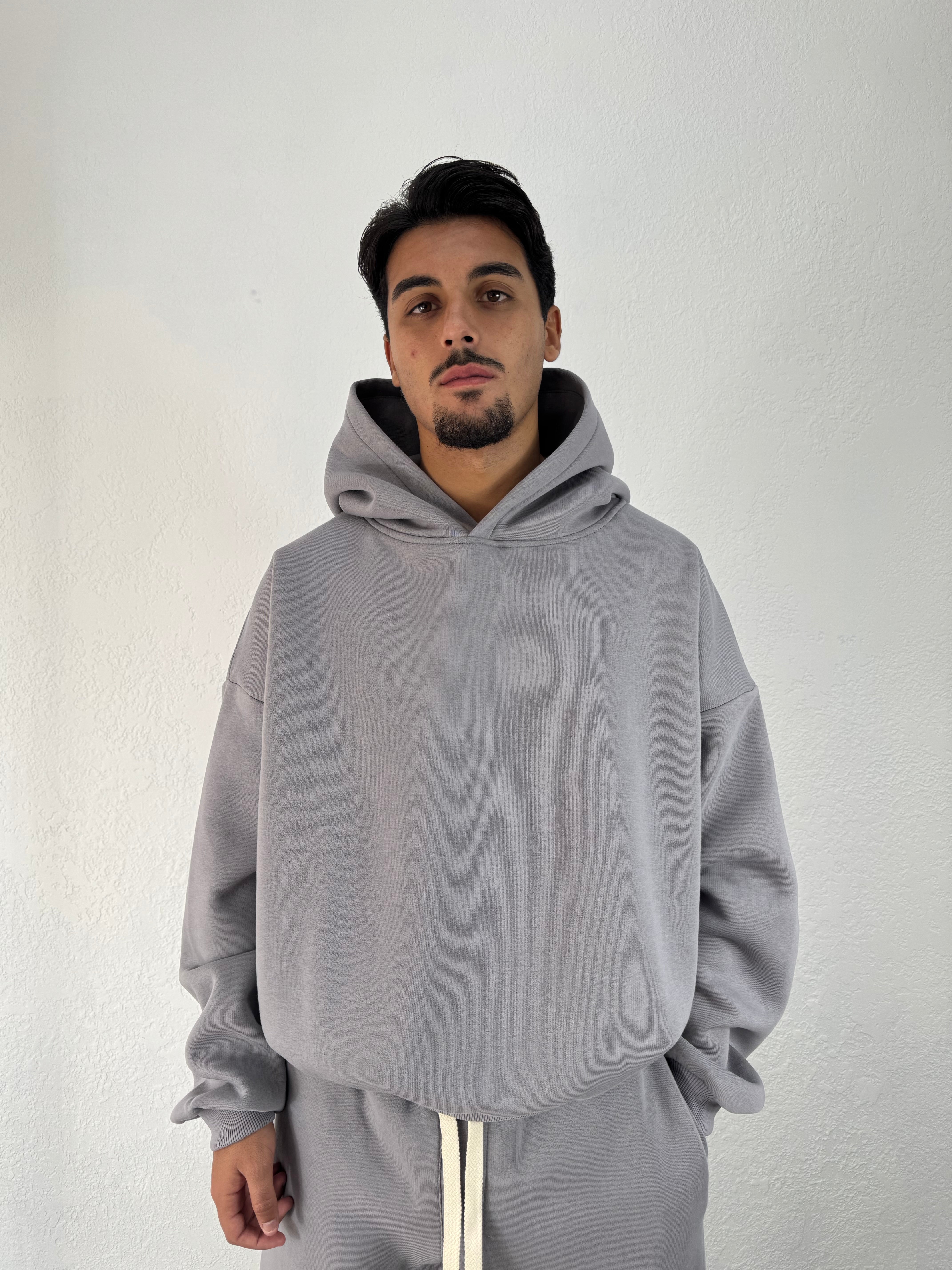 FELPA CON CAPPUCCIO