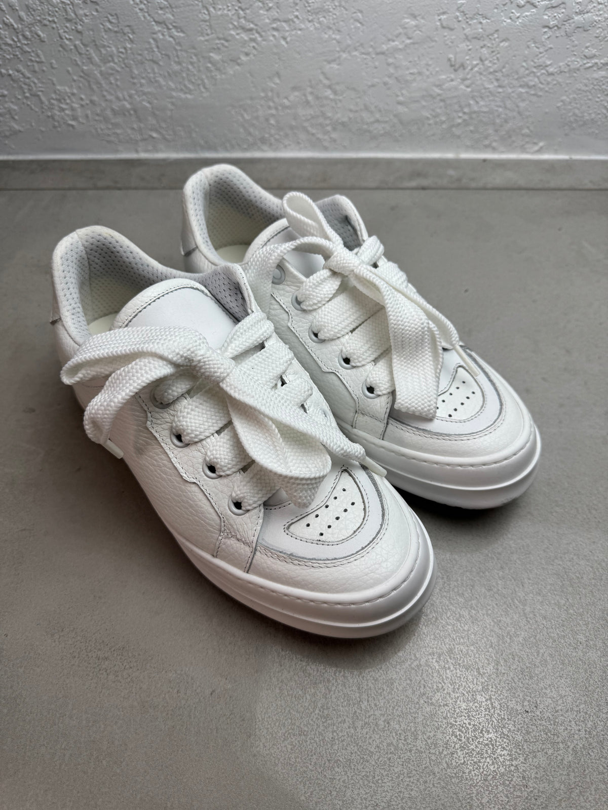 SNEAKERS WHITE LACCIO DOPPIO