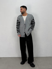 CARDIGAN OVER A FASCE