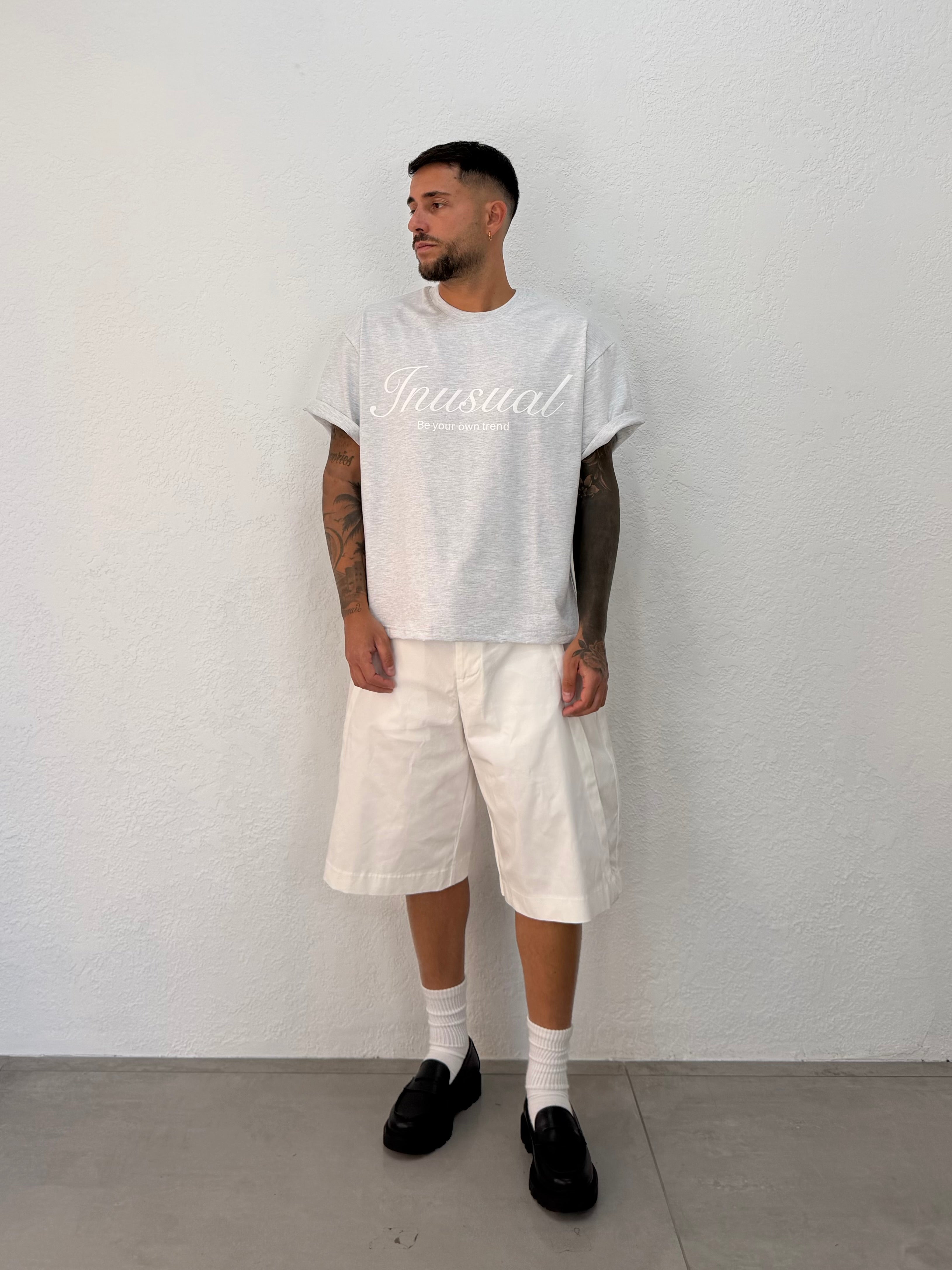 T-SHIRT INUSUAL MEZZA MANICA