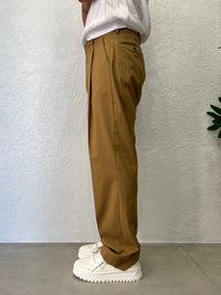 Pantalone Daniel P/E