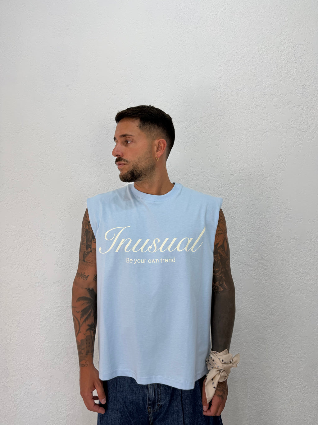 T-SHIRT GIRO MANICA INUSUAL