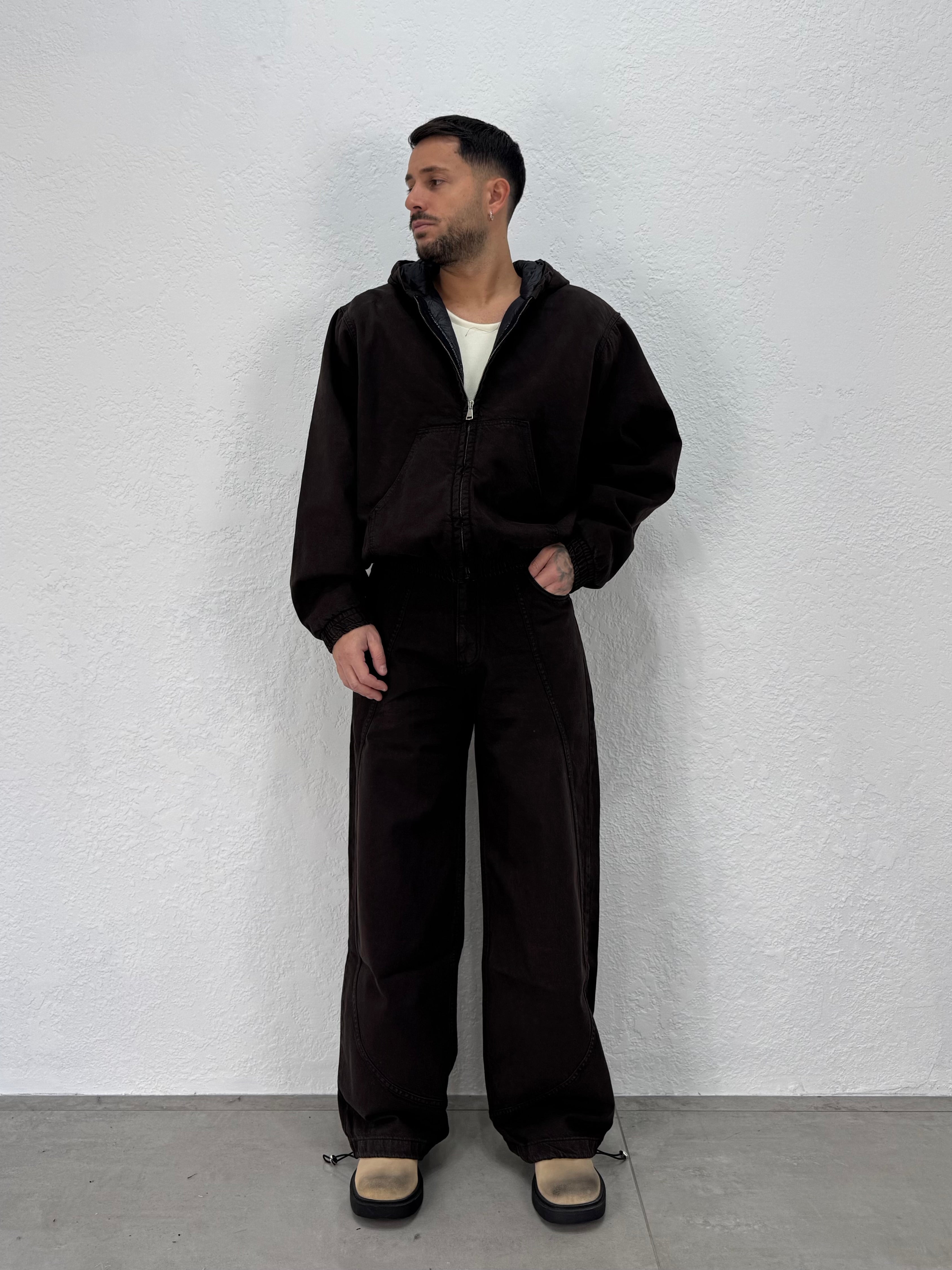 JEANS BAGGY LESS CON COULISSE SUL FONDO