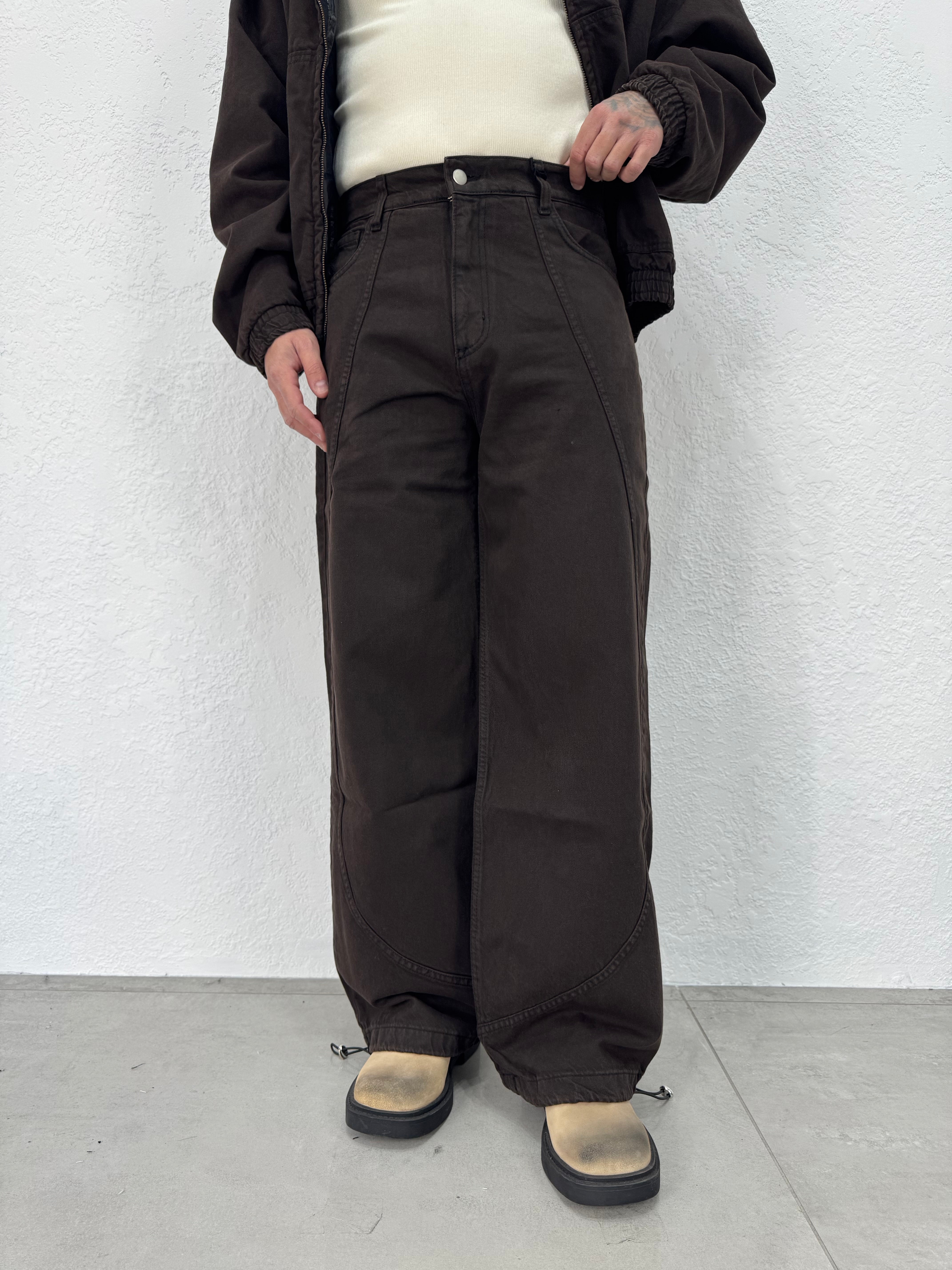 JEANS BAGGY LESS CON COULISSE SUL FONDO