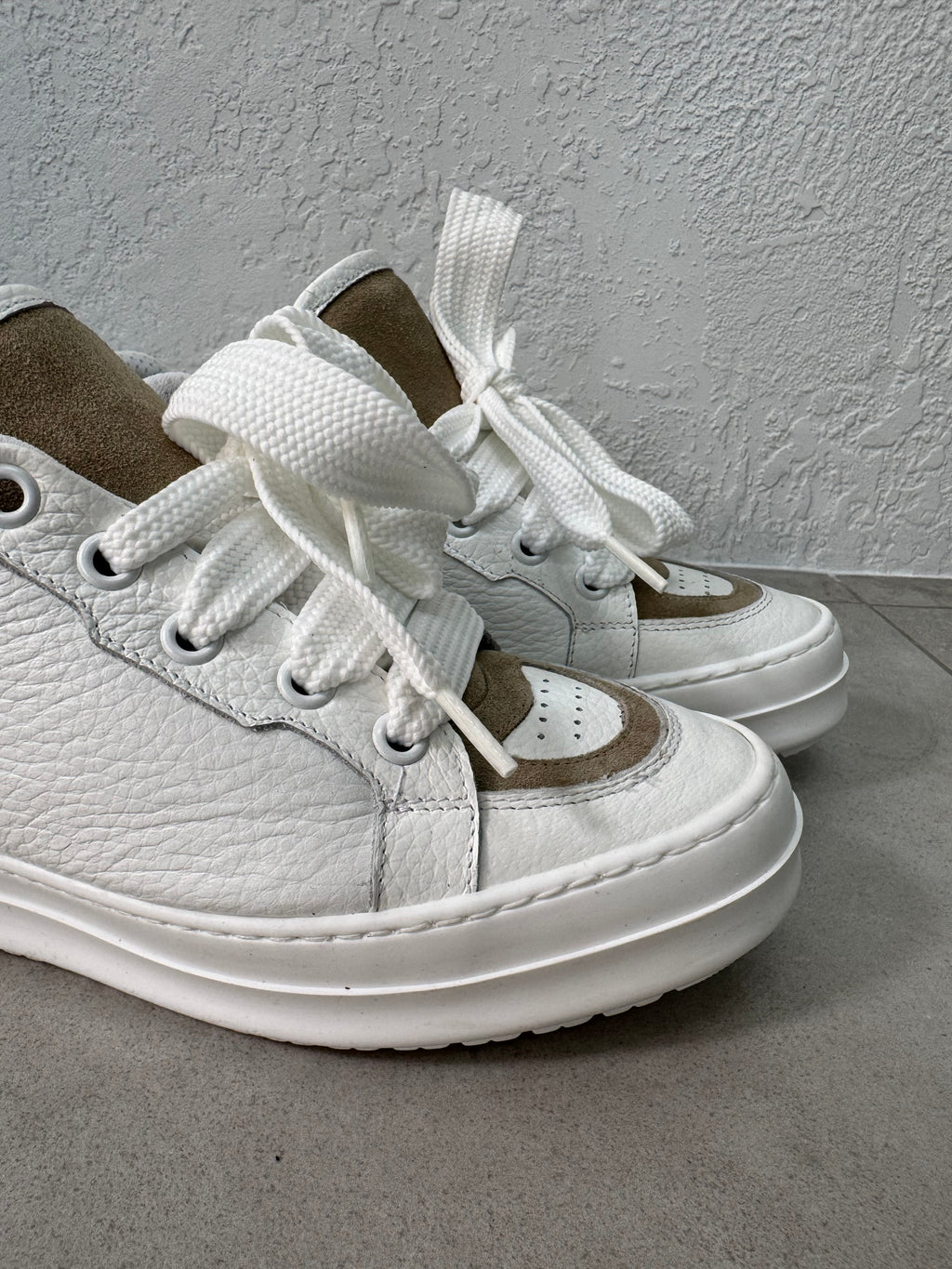 SNEAKERS BICOLOR LACCIO DOPPIO