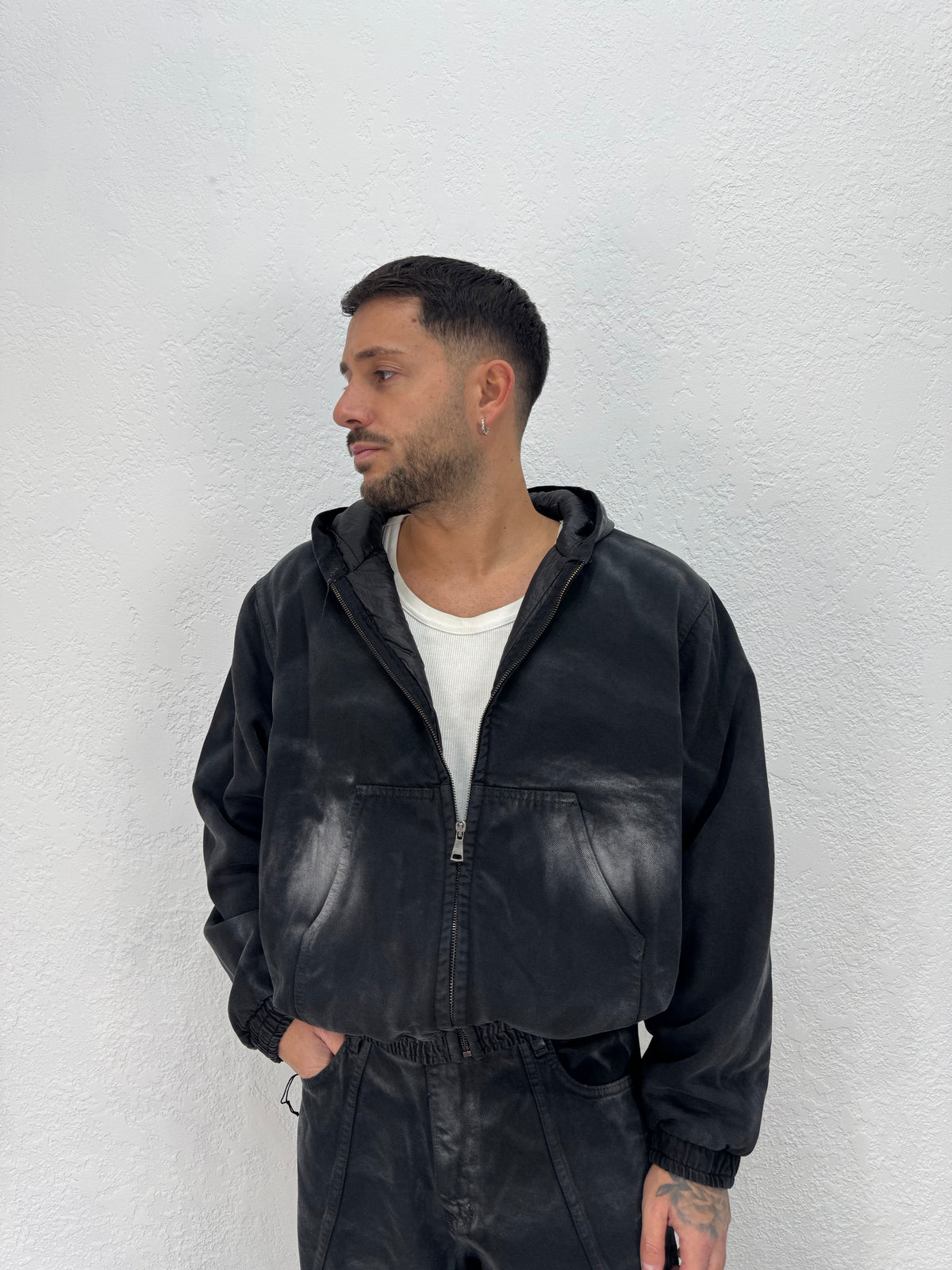JACKET IN JEANS LESS IMBOTTITO CON CAPPUCCIO