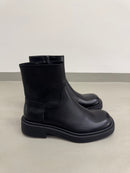 STIVALE PUNTA QUADRATA