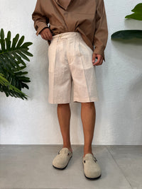 Bermuda classico con Pinces in Lino