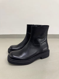 STIVALE PUNTA QUADRATA