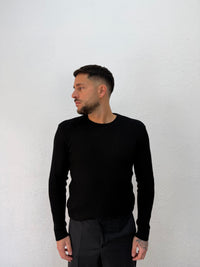MAGLIA GIROCOLLO IN FILO LEGGERO