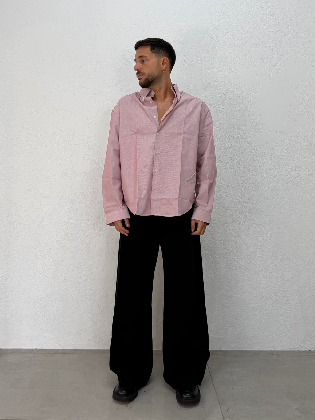 CAMICIA OVER STONDATA CON RICAMO VD RIGATA