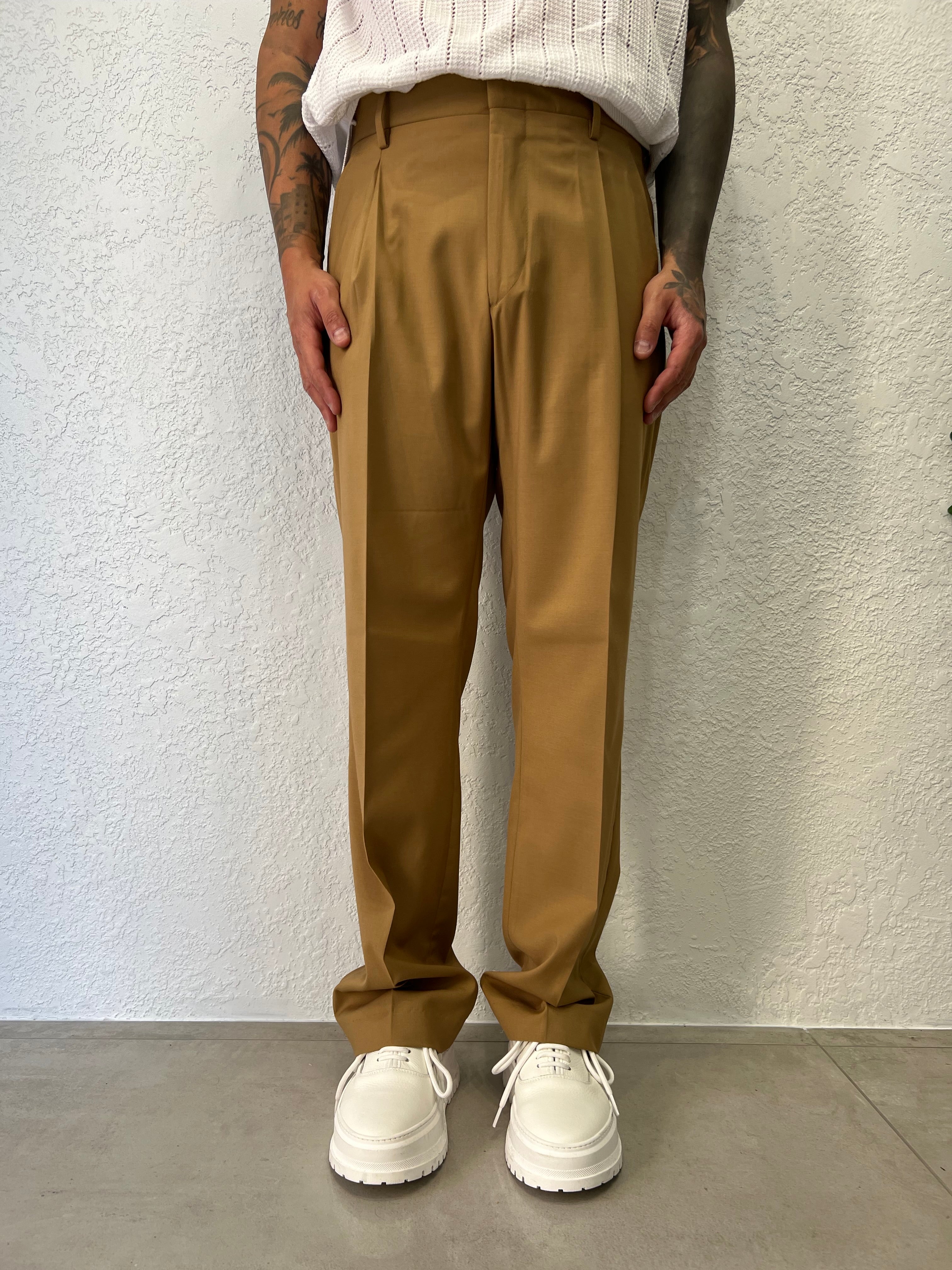 Pantalone Daniel P/E