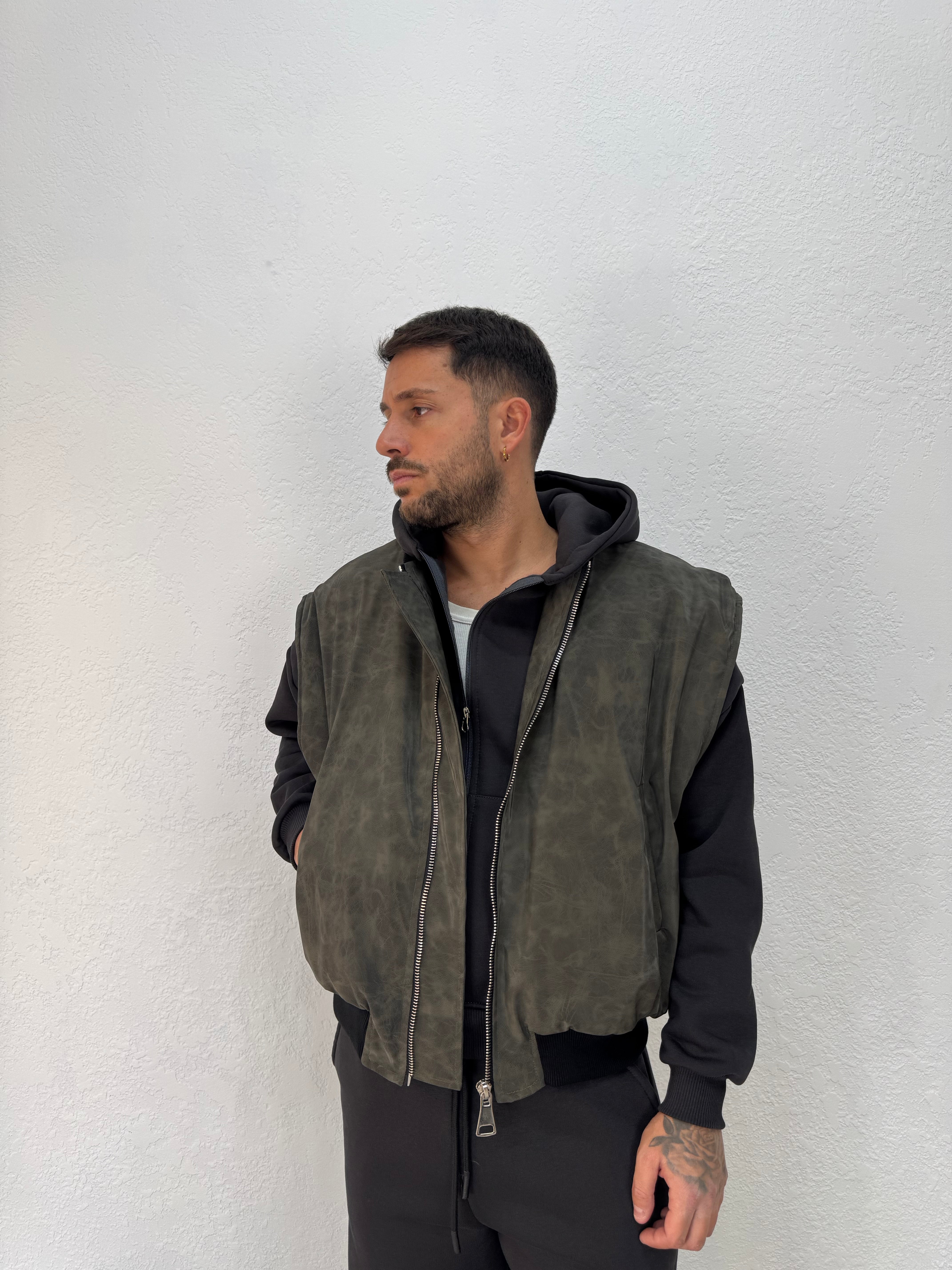 SMANICATO TESSUTO TECNICO