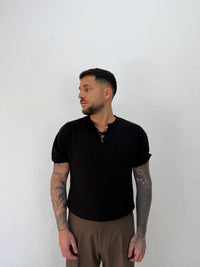 MAGLIA IN FILO CON LACCIO